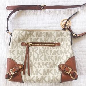 Like new Michael kors cross body